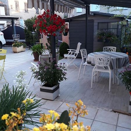 Chambre D'Hotes Chez Eliane Et Bernard Lisle-sur-Tarn Εξωτερικό φωτογραφία